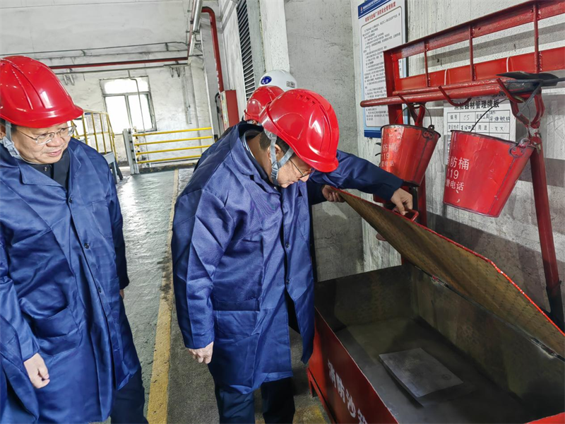 陕煤集团第六督查组到新型能源公司胡家河选煤厂开展“两会”期间安全生产及消防安全检查