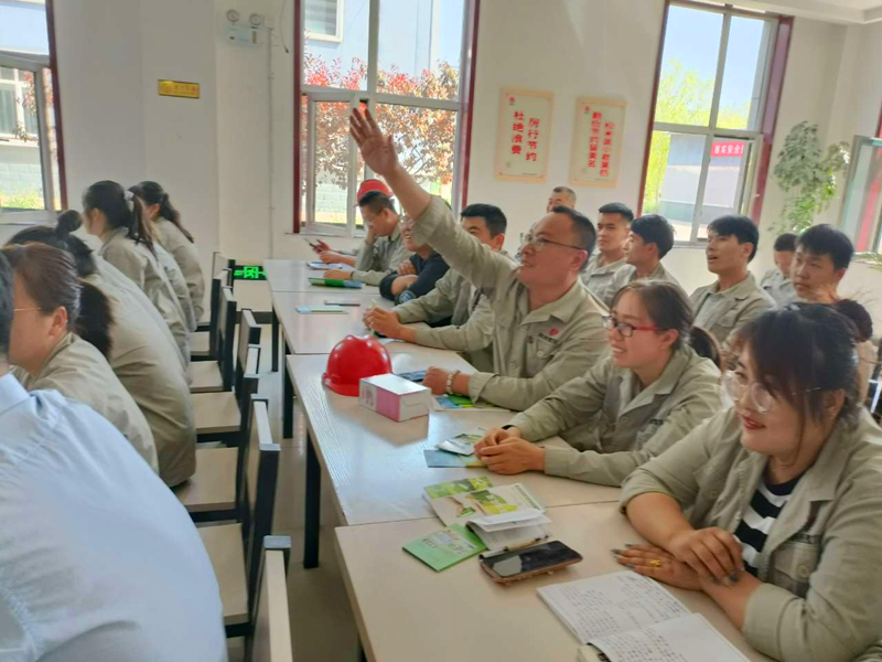 鑫尔特公司组织开展安全环保知识讲座2.png
