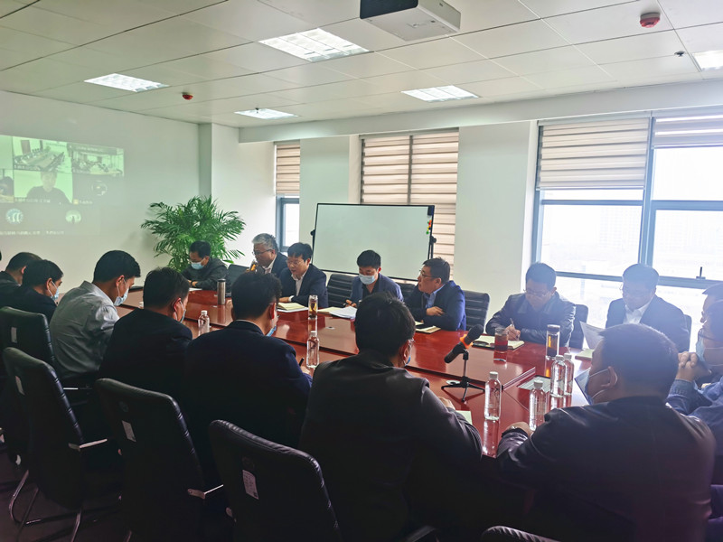 公司召开“智慧服务”及“数字化企业建设”主题研讨会-1.jpg