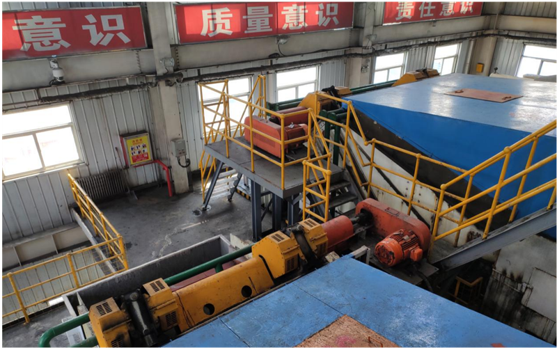选煤公司韩家湾选煤厂：勠力同心“战”酷暑，安全生产“不放假”-1.png