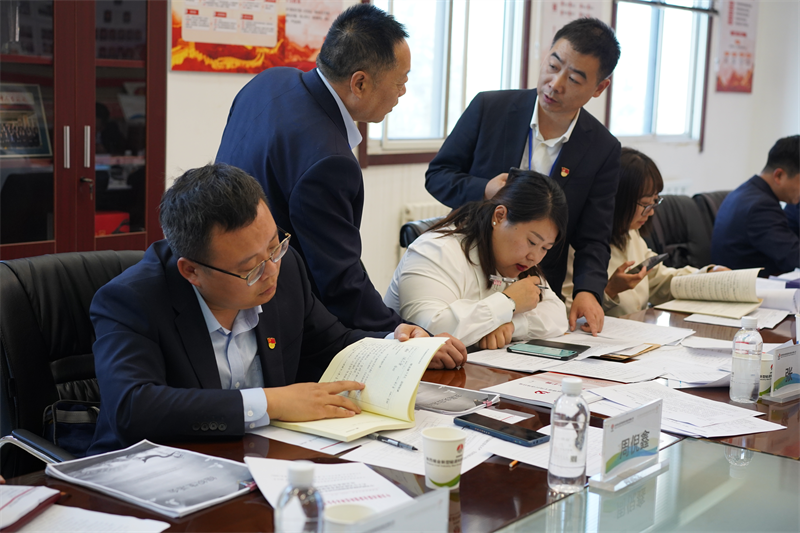 陕北矿业公司到新型能源公司开展党建工作提质增效专项行动督导互检-3.png