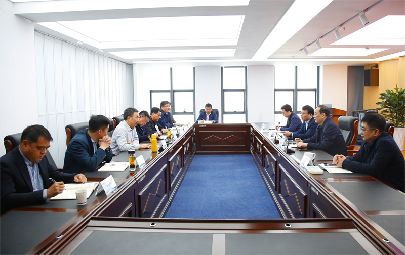 西安重装集团党委书记、董事长杨会武一行到公司座谈交流-1.png
