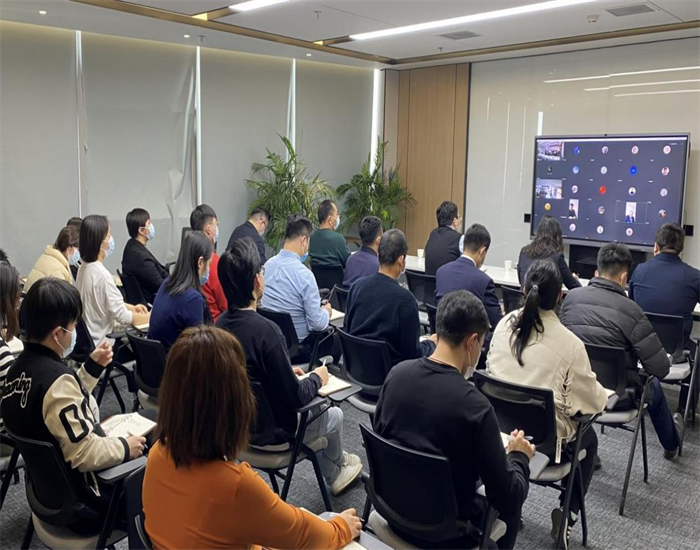 公司副总经理李强在党建联系点宣讲党的二十大精神.png