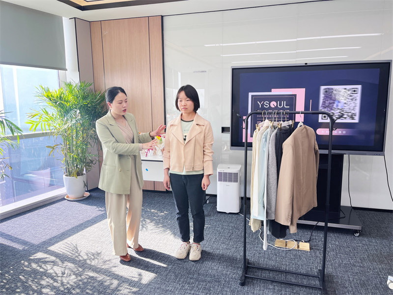 北京公司开展“芳华溢彩、魅力巾帼”妇女节活动2.png