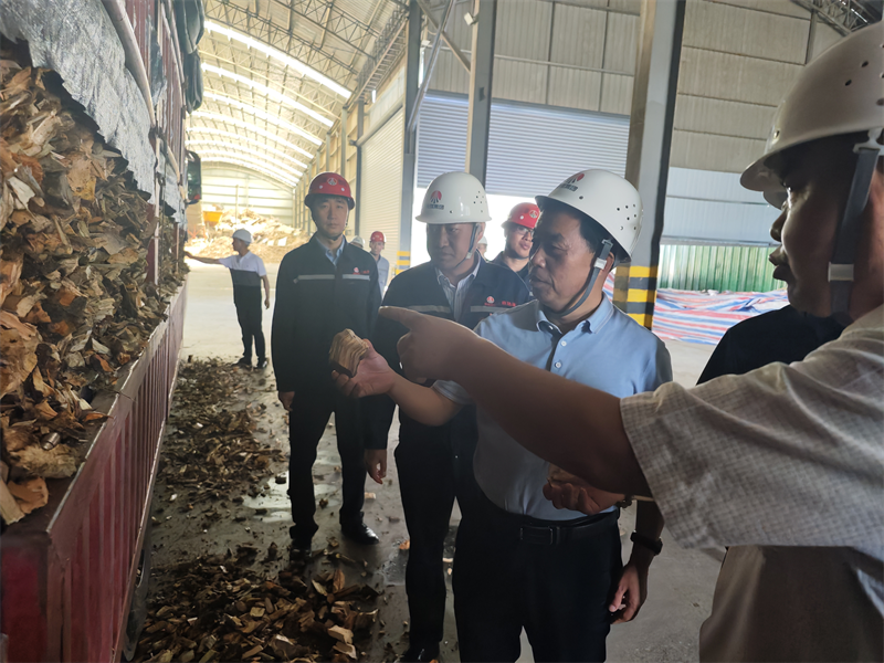 咸阳市委常委、副市长杨武民一行到三原公司考察调研.png