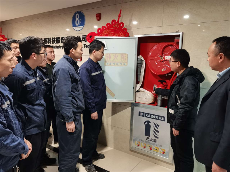 神木分公司：未“冻”先动，打好“冬季三防”主动仗1.png
